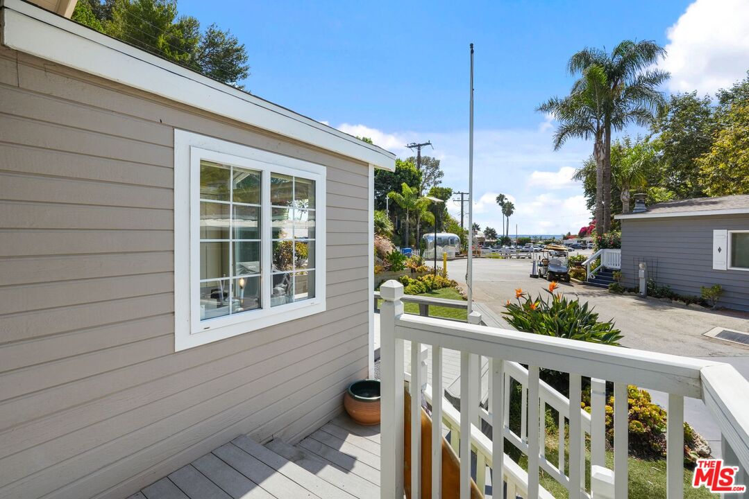 31 Paradise Cove Road Malibu, CA 90265 - Photo 8 of 27 a view of a balcony with potted plants