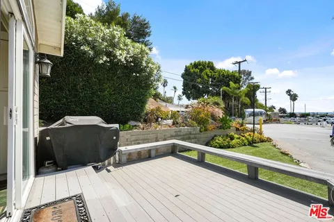 a view of sitting area