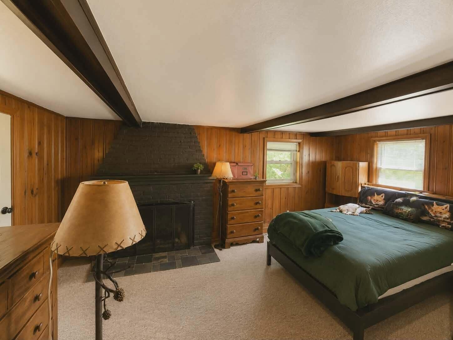 3908 Valley Road Caledonia, WI 53406 - Photo 9 of 14 726838917_987191590857306_61741163001495