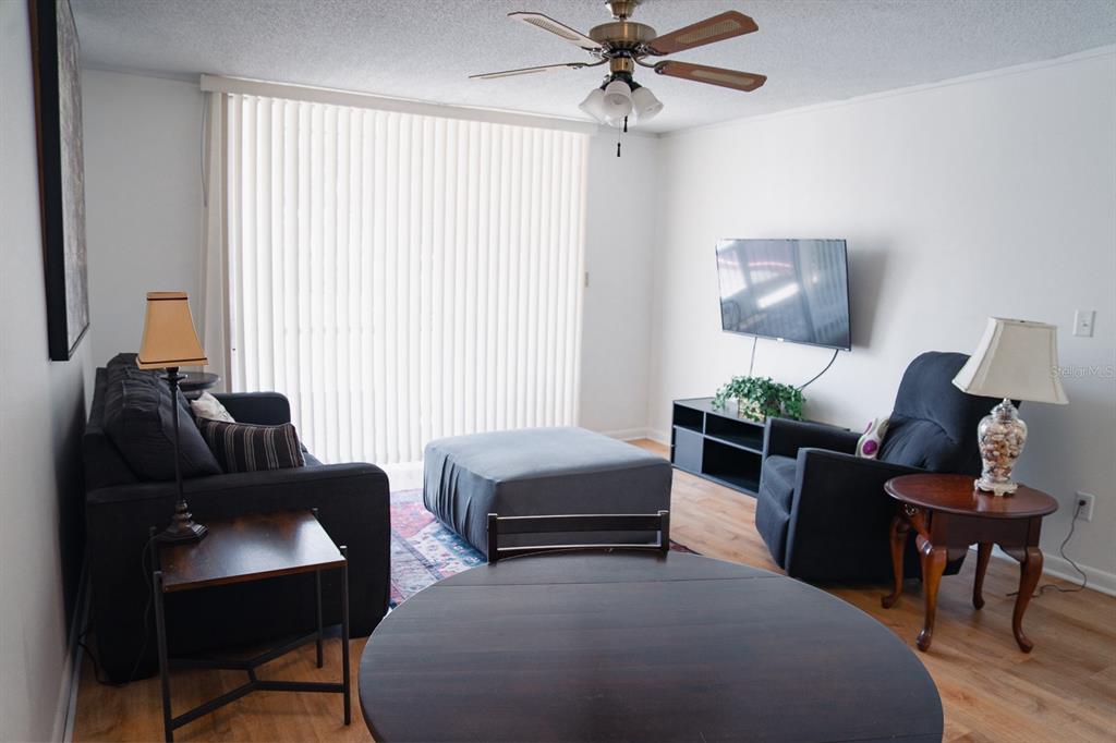 519 Albee Farm Road, Unit 110 Venice, FL 34285 - Photo 25 of 33 a living room with furniture