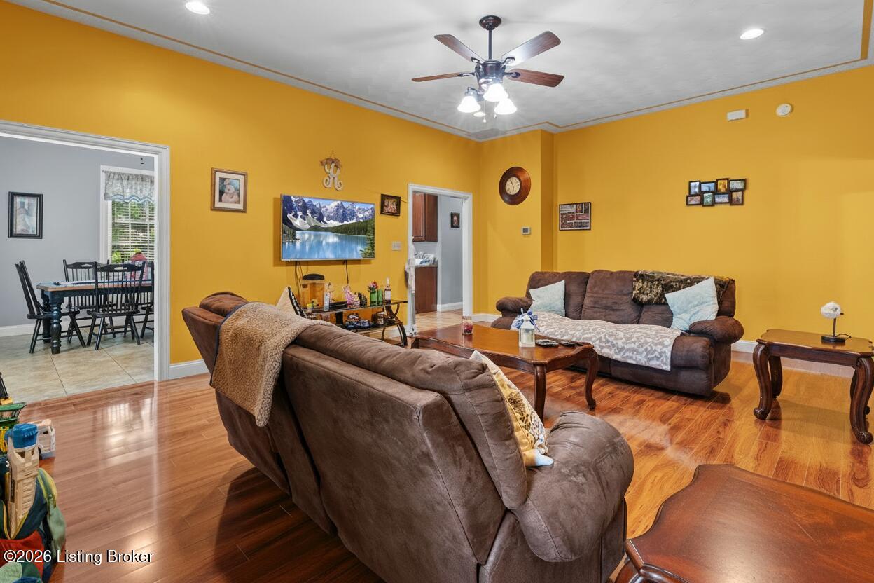 304 Hutchins Ridge Road Bardstown, KY 40004 - Photo 11 of 53 5A71F7AB-D514-4756-A528-DBC559112CAF
