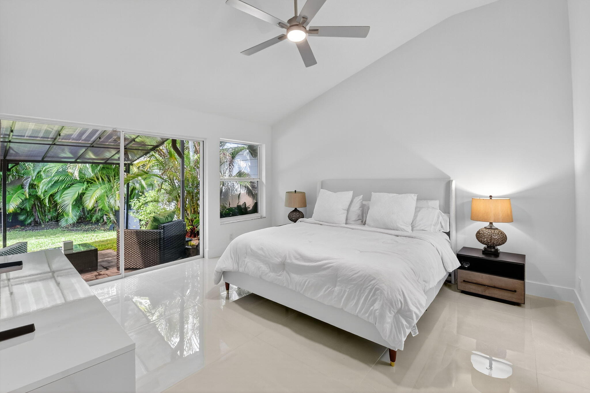 2218 Northwest 52nd Street Boca Raton, FL 33496 - Photo 14 of 39 20250829233616041949000000-o