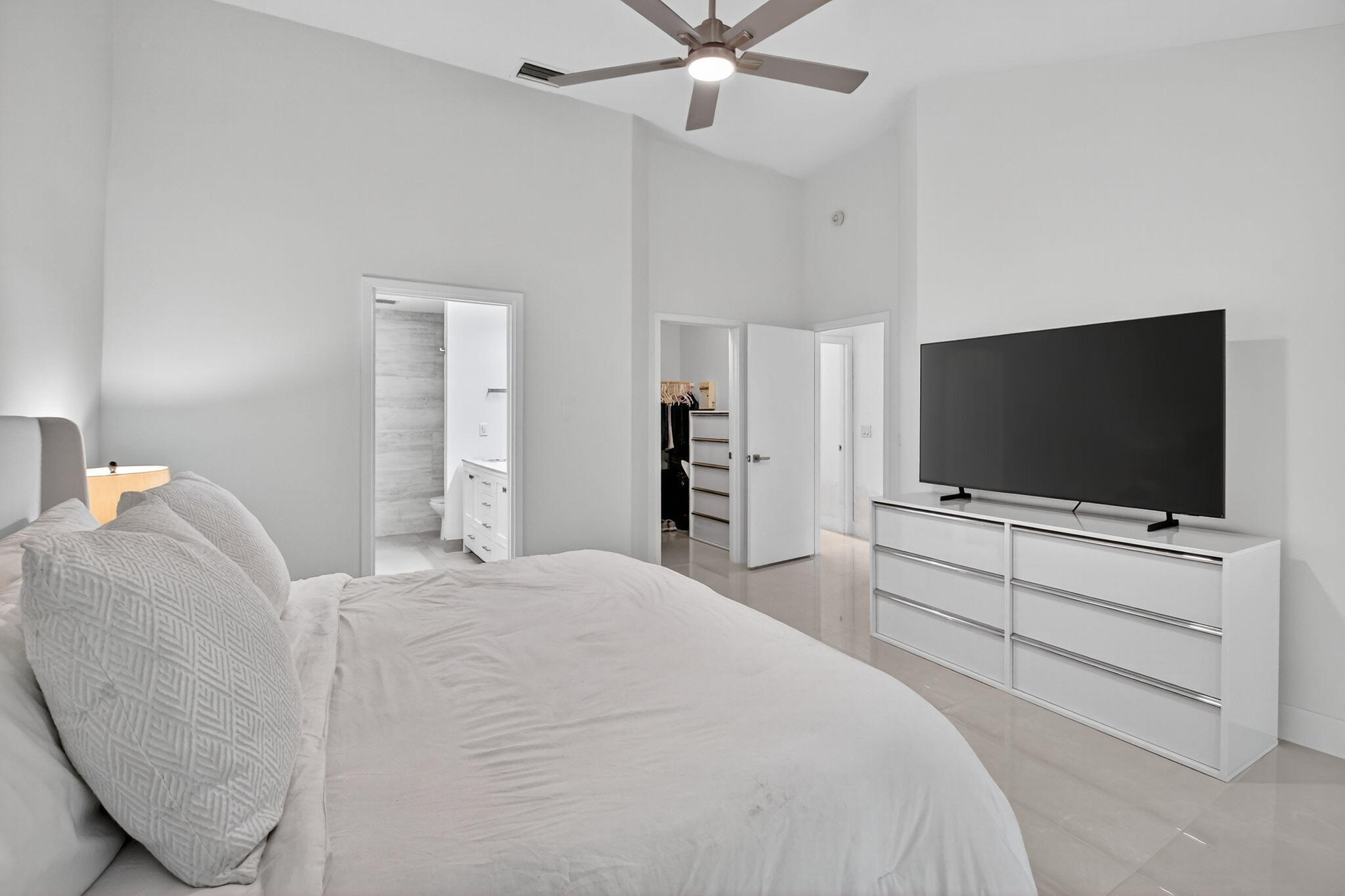 2218 Northwest 52nd Street Boca Raton, FL 33496 - Photo 16 of 39 20250829233617308560000000-o