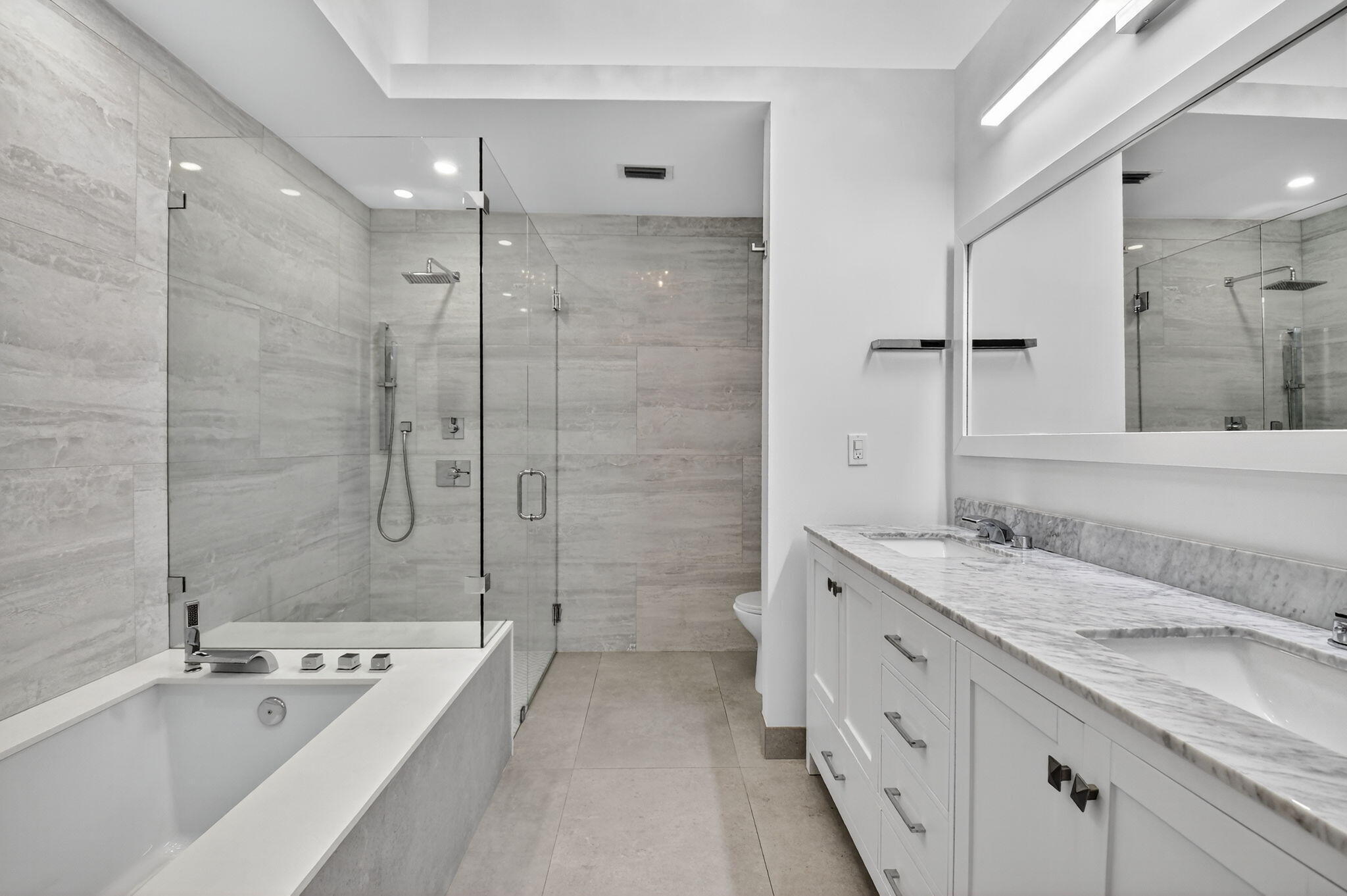 2218 Northwest 52nd Street Boca Raton, FL 33496 - Photo 17 of 39 20250829233617890308000000-o