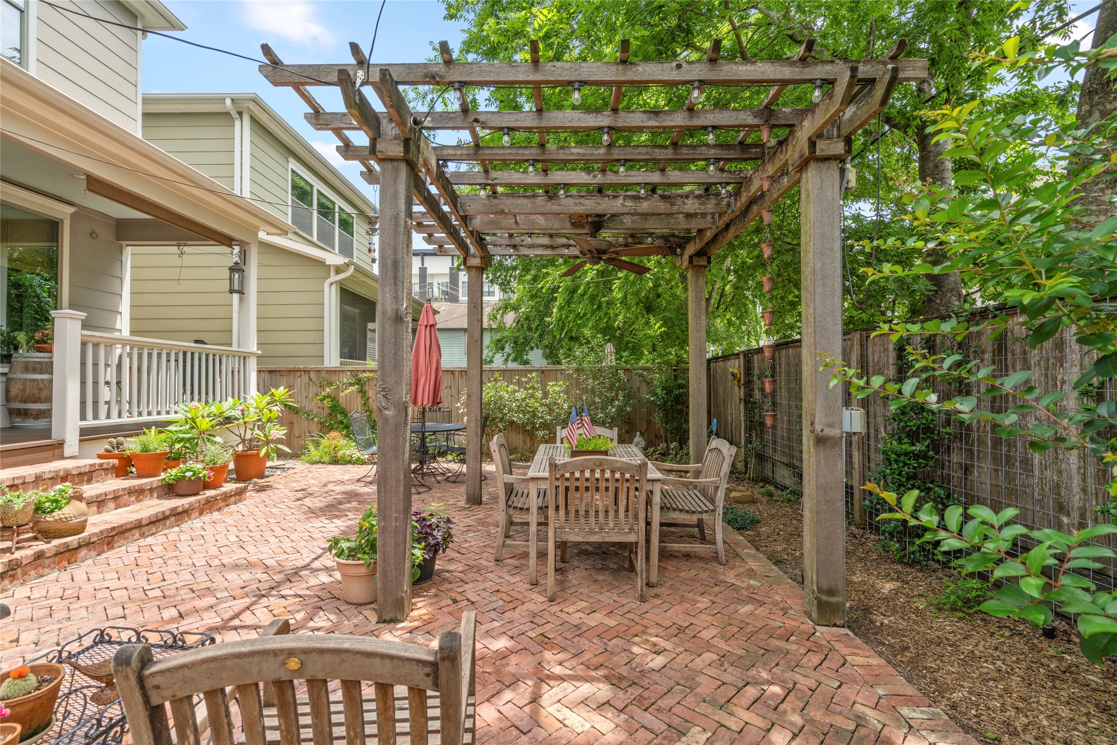 412 West 25th Street Houston, TX 77008 - Photo 38 of 41
