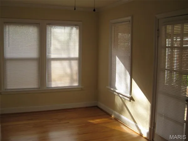 $489,000 | 7359 Amherst Avenue, University City, MO 63130