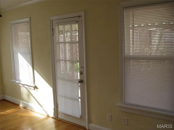 $489,000 | 7359 Amherst Avenue, University City, MO 63130