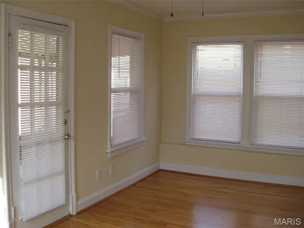 $489,000 | 7359 Amherst Avenue, University City, MO 63130