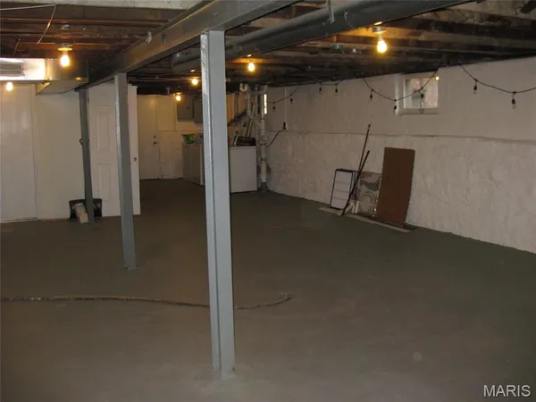 $489,000 | 7359 Amherst Avenue, University City, MO 63130