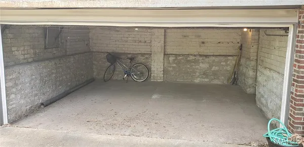 $489,000 | 7359 Amherst Avenue, University City, MO 63130