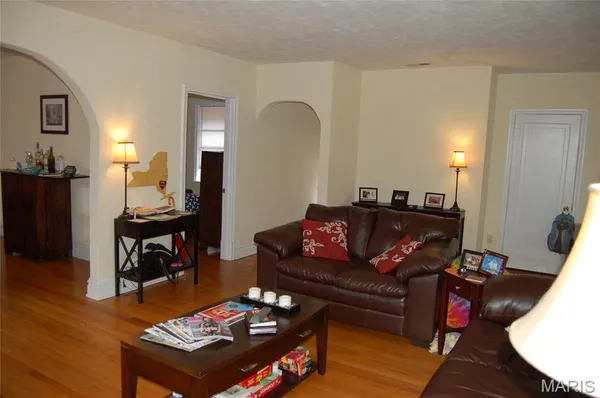 $489,000 | 7359 Amherst Avenue, University City, MO 63130