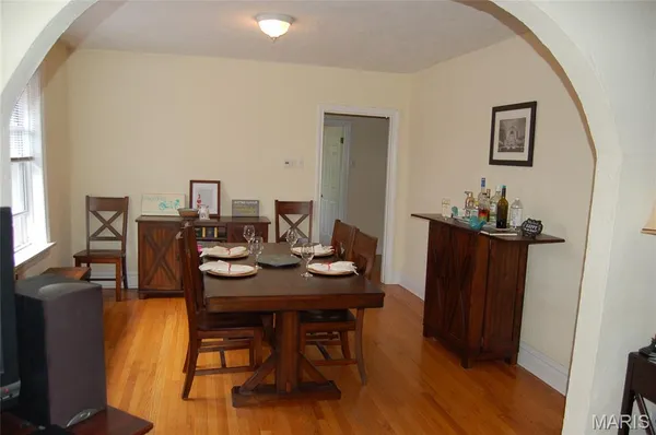 $489,000 | 7359 Amherst Avenue, University City, MO 63130