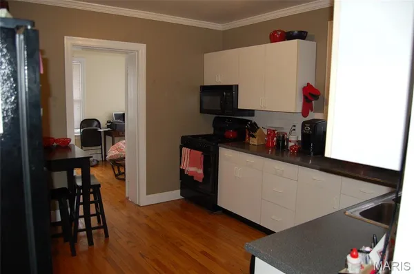 $489,000 | 7359 Amherst Avenue, University City, MO 63130