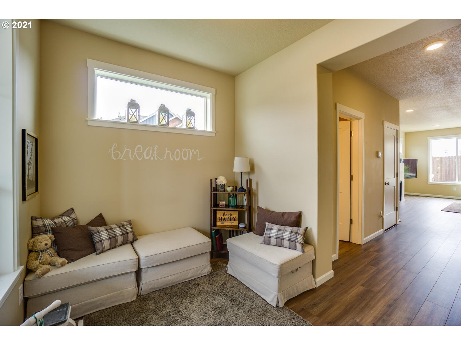 4639 North Noble Loop Ridgefield, WA 98642 - Photo 3 of 32 a living room with furniture and a wooden floor