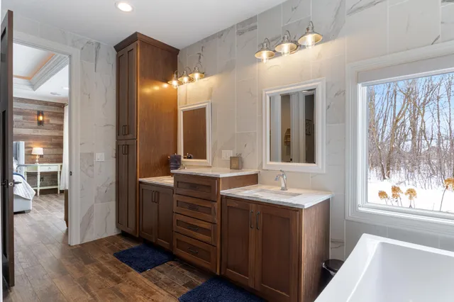 $1,600,000 | 5901 Drake Drive, Maple Plain, MN 55359