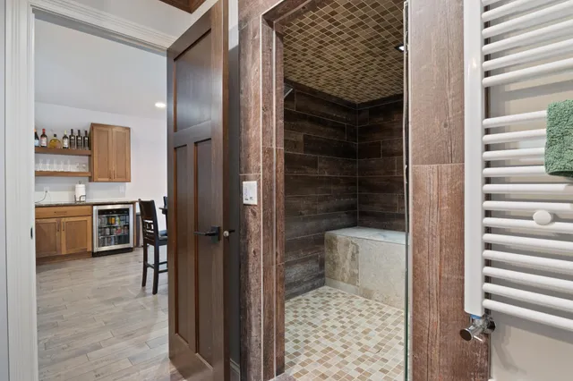 $1,600,000 | 5901 Drake Drive, Maple Plain, MN 55359