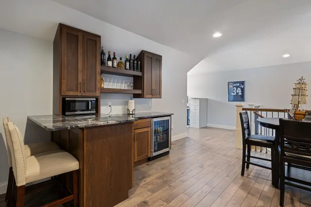 $1,600,000 | 5901 Drake Drive, Maple Plain, MN 55359