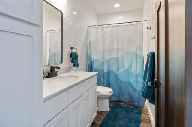 $1,600,000 | 5901 Drake Drive, Maple Plain, MN 55359