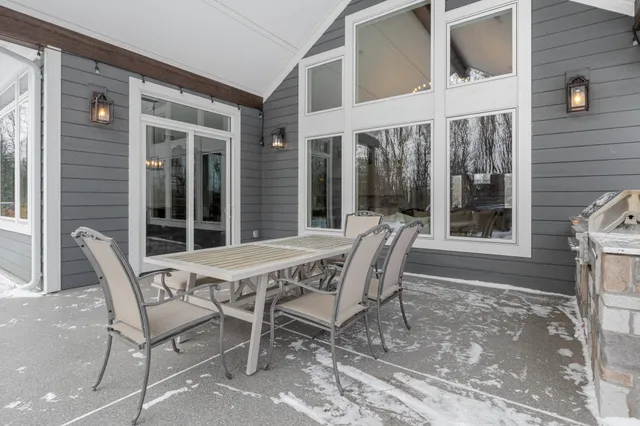 $1,600,000 | 5901 Drake Drive, Maple Plain, MN 55359