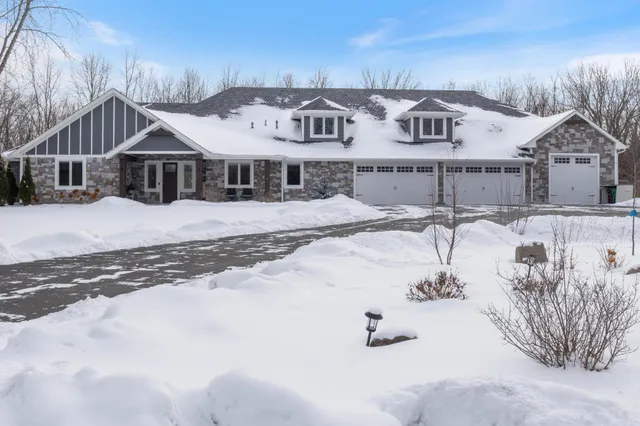 $1,600,000 | 5901 Drake Drive, Maple Plain, MN 55359