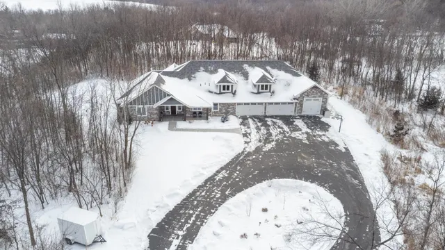 $1,600,000 | 5901 Drake Drive, Maple Plain, MN 55359