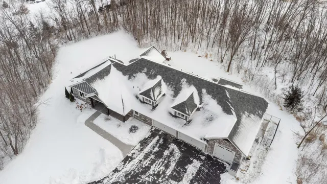 $1,600,000 | 5901 Drake Drive, Maple Plain, MN 55359