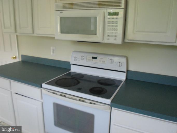 1543 Matthewstown Road Hanover, MD 21076 - Photo 6 of 15 Kitchen