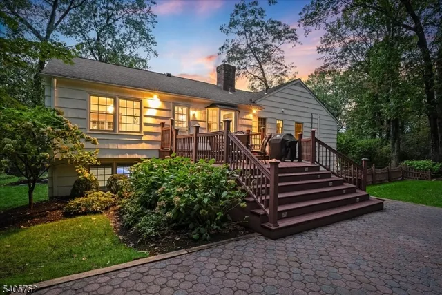 $1,525,000 | 16 Little Wolf Road, Summit, NJ 07901