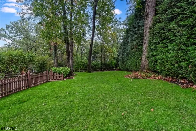 $1,525,000 | 16 Little Wolf Road, Summit, NJ 07901