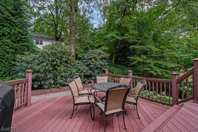 $1,525,000 | 16 Little Wolf Road, Summit, NJ 07901