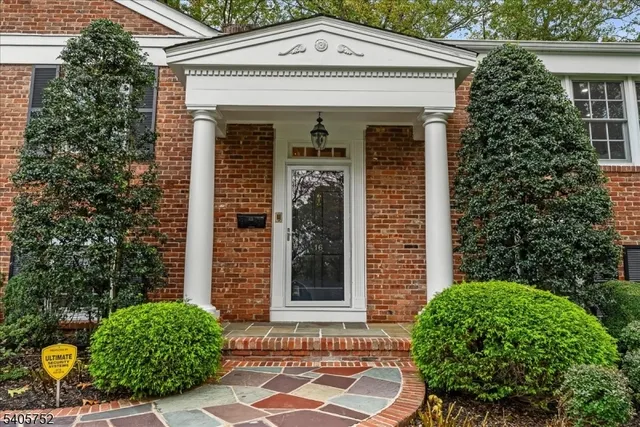 $1,525,000 | 16 Little Wolf Road, Summit, NJ 07901