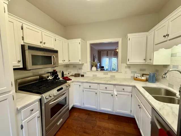 $425,000 | 1518 Heritage Landing Drive, Chattanooga, TN 37405