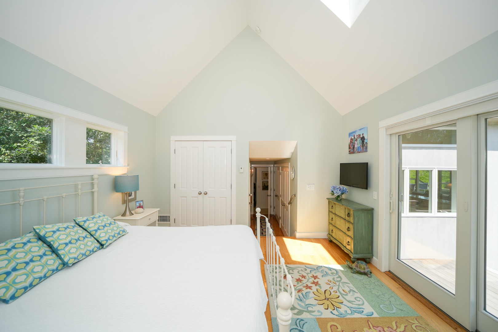 36 R Pulpit Rock Road Oak Bluffs, MA 02557 - Photo 36 of 56 Stunning Primary First Floor Suite