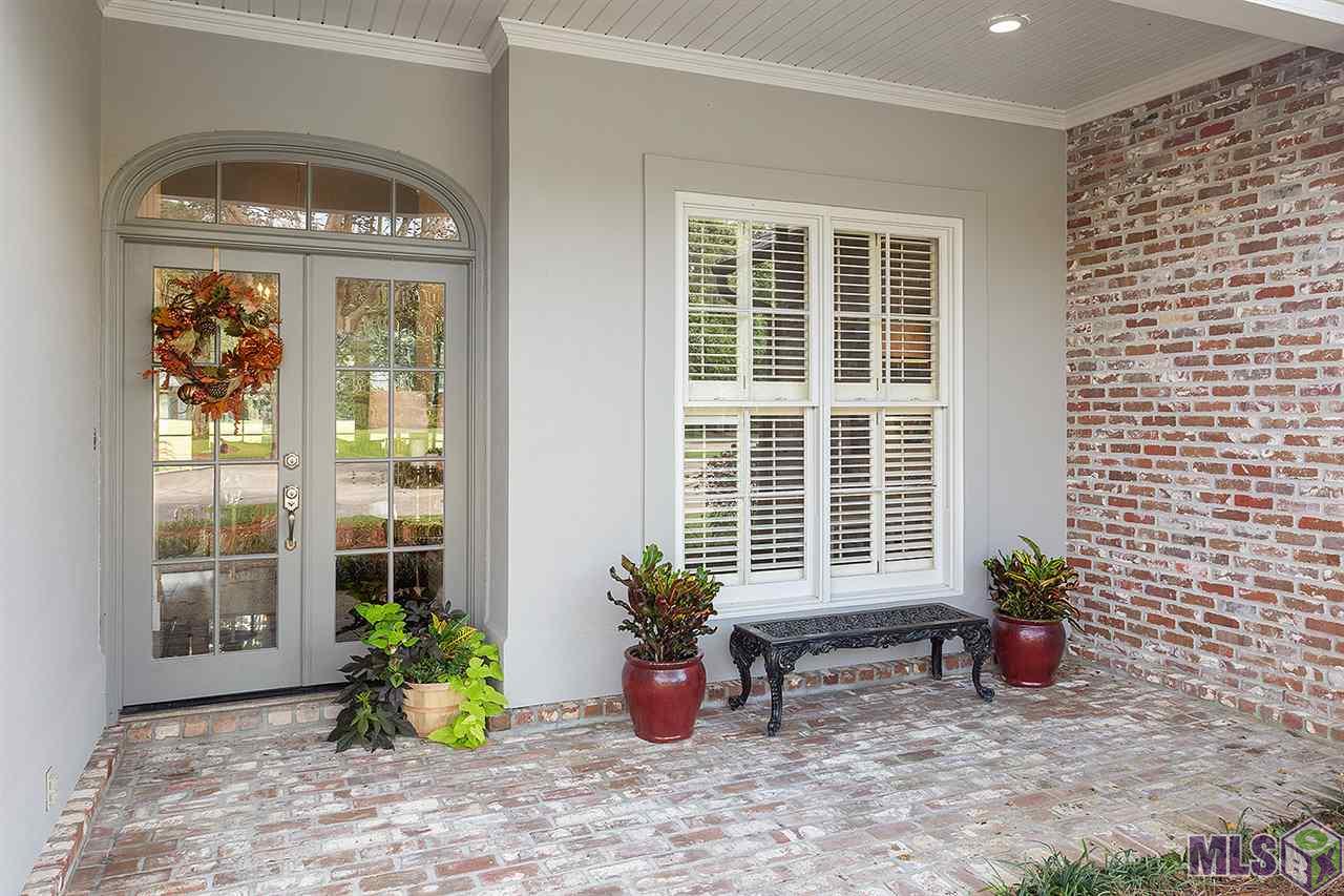 17739 Masters Pointe Court Baton Rouge, LA 70810 - Photo 2 of 18 Gallery Image 2