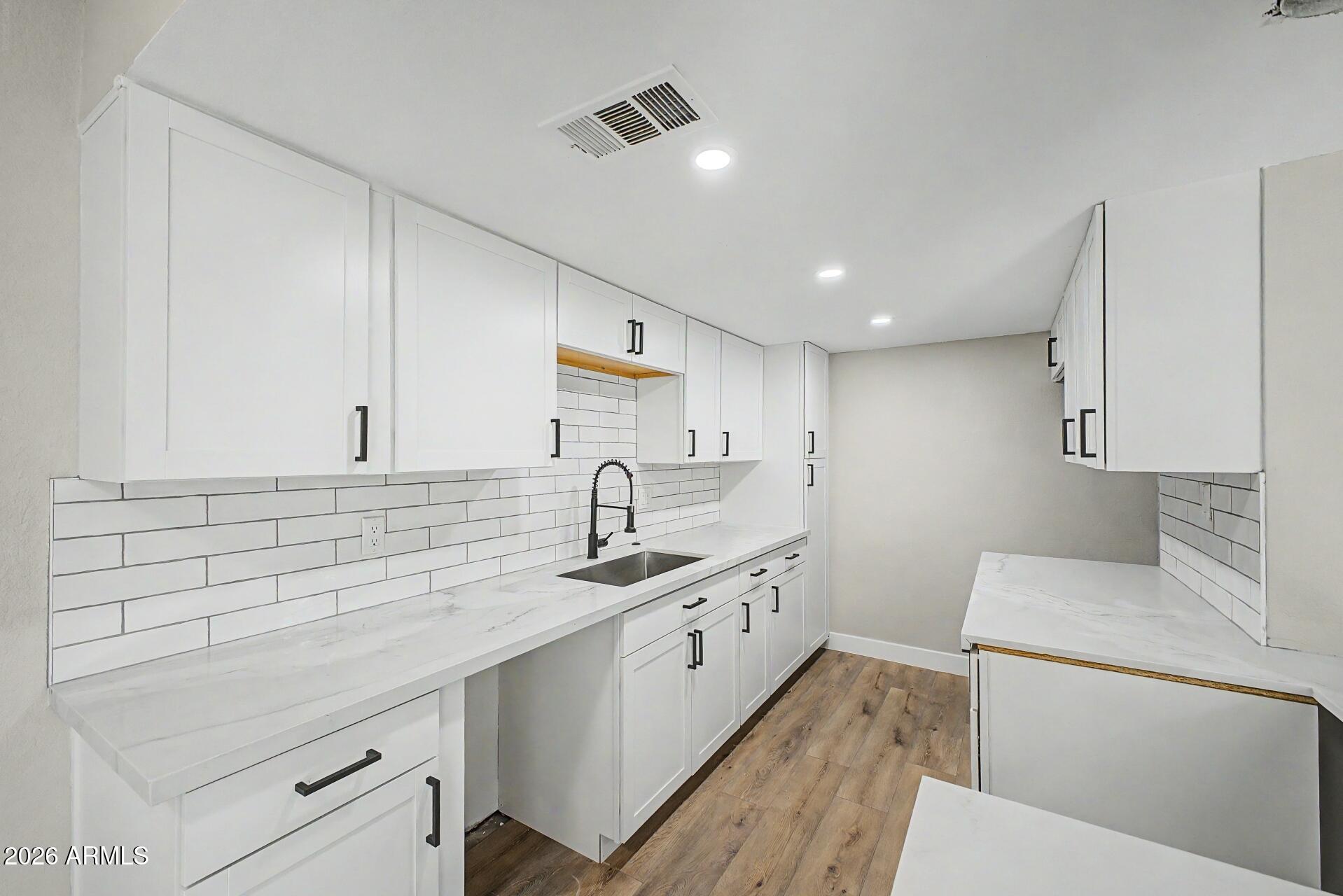 4107 West Wonderview Road Phoenix, AZ 85019 - Photo 13 of 37