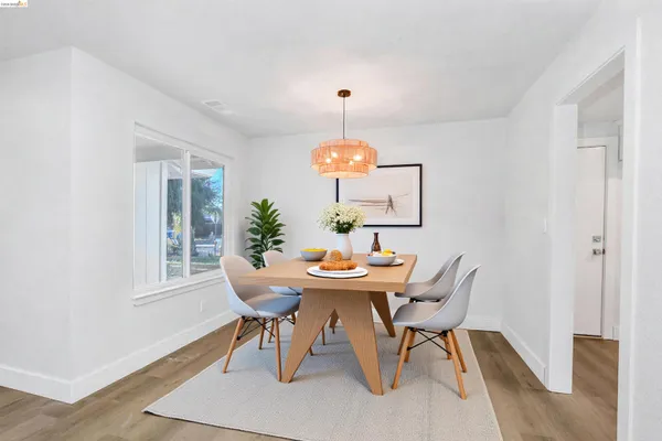 $719,000 | 1060 Woodglen Drive, Oakley, CA 94561