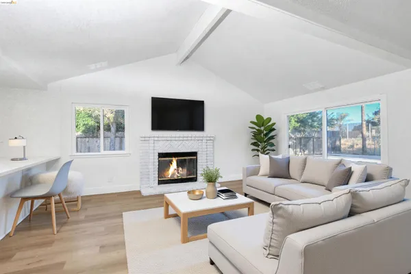 $719,000 | 1060 Woodglen Drive, Oakley, CA 94561