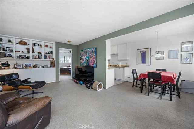 $400,000 | 2150 Ohio Avenue, Unit E, Signal Hill, CA 90755
