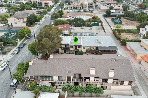 $400,000 | 2150 Ohio Avenue, Unit E, Signal Hill, CA 90755