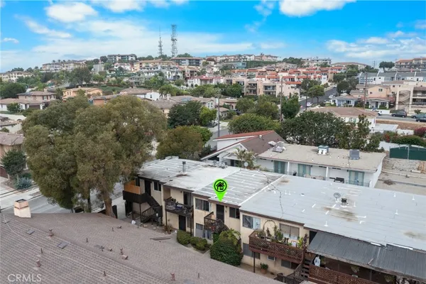 $400,000 | 2150 Ohio Avenue, Unit E, Signal Hill, CA 90755