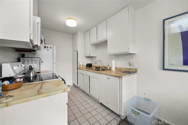 $400,000 | 2150 Ohio Avenue, Unit E, Signal Hill, CA 90755