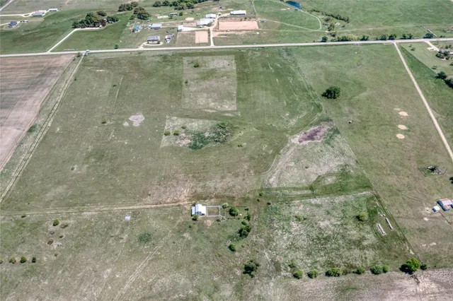 a view of a bathroom