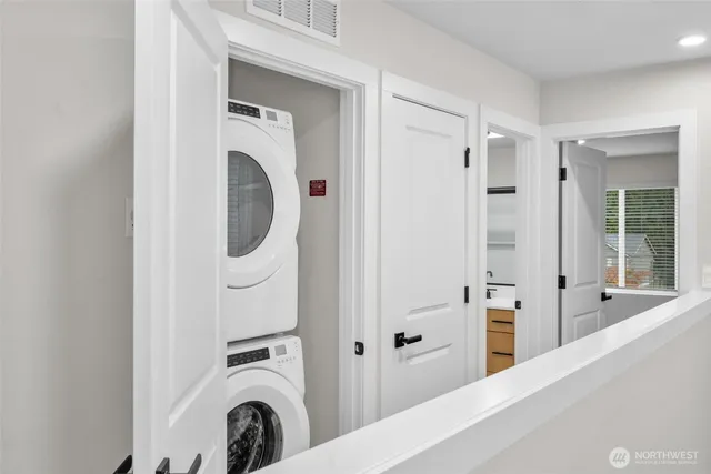 $3,295 | 15613 Admiralty Way, Unit B1, Lynnwood, WA 98087