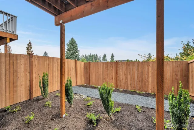 $3,295 | 15613 Admiralty Way, Unit B1, Lynnwood, WA 98087