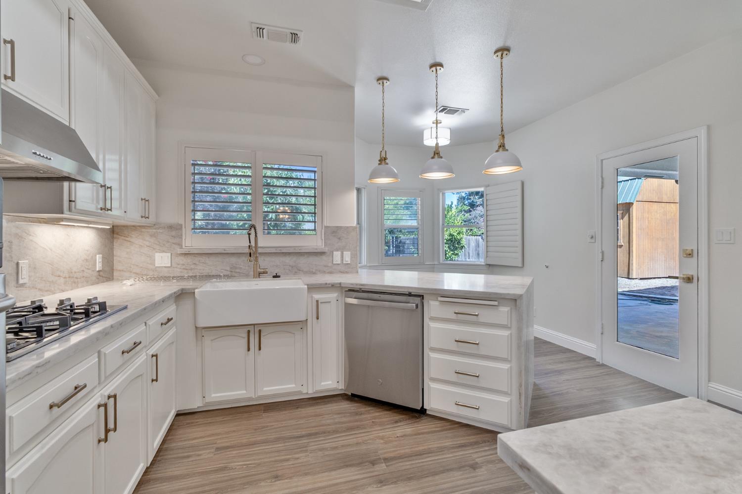 467 South Maple Drive Reedley, CA 93654 - Photo 15 of 65