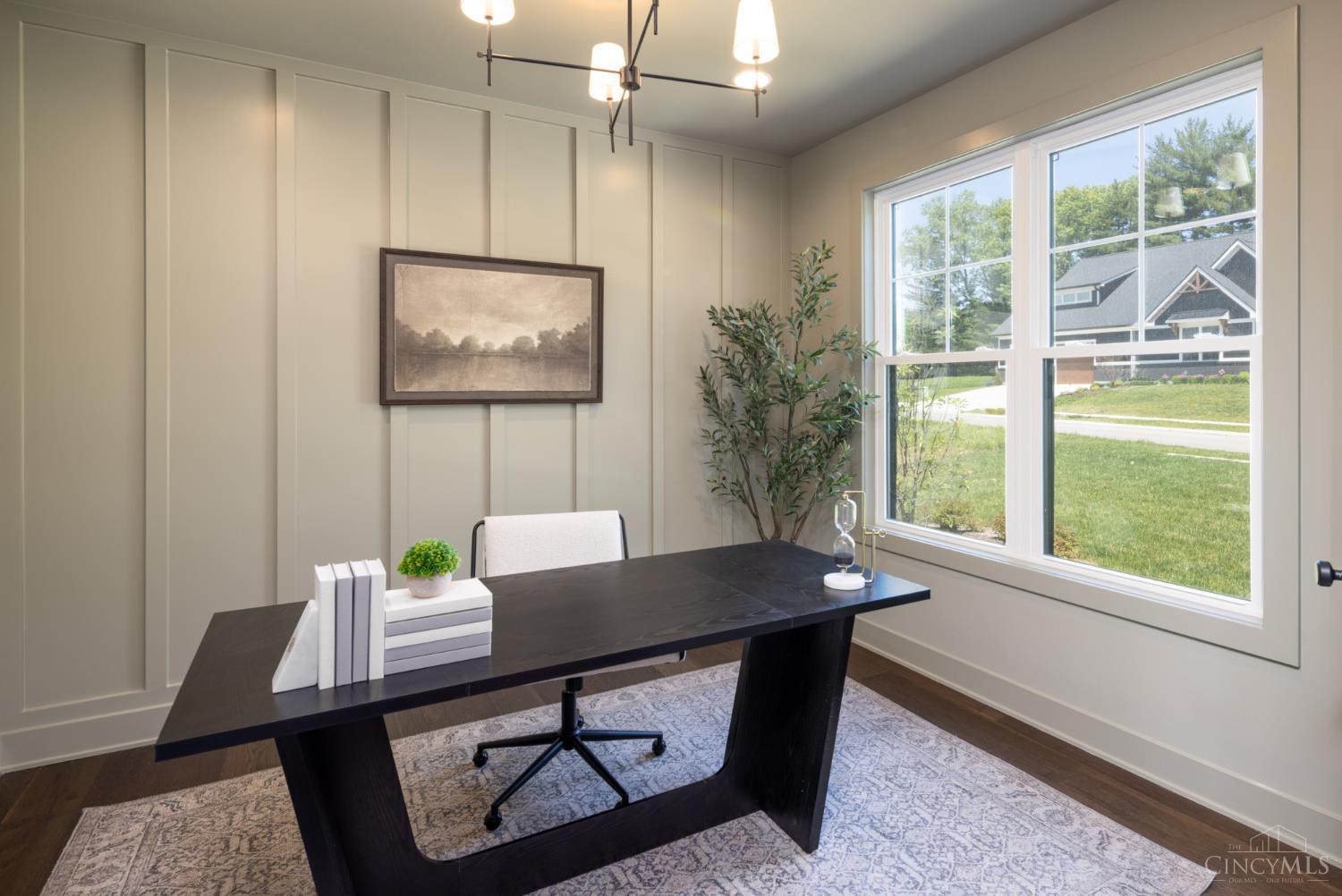 6984 Shadow Ridge Road Cincinnati, OH 45230 - Photo 3 of 22 First Floor Office