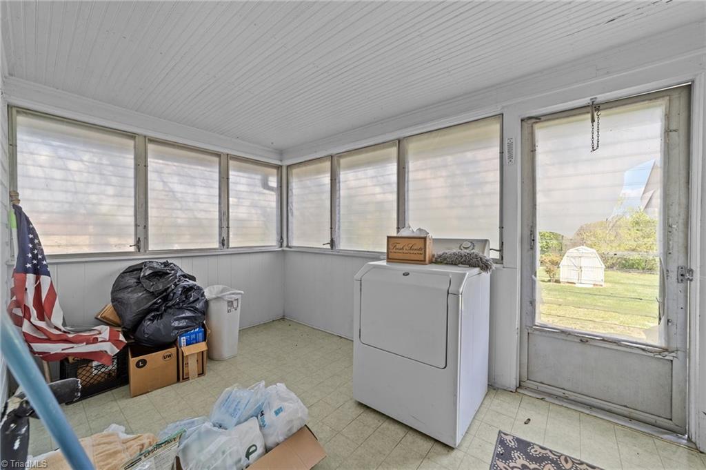 313 East King Street King, NC 27021 - Photo 25 of 30