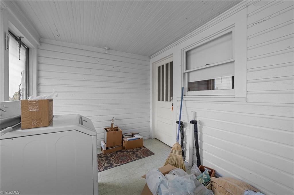 313 East King Street King, NC 27021 - Photo 26 of 30