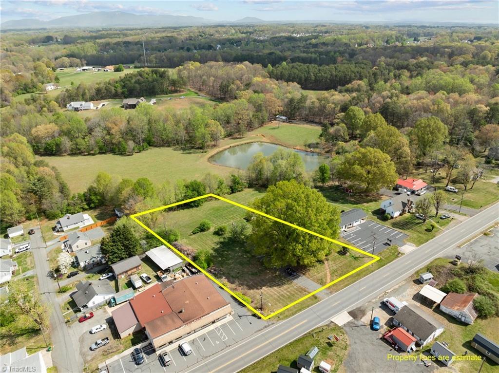 313 East King Street King, NC 27021 - Photo 28 of 30