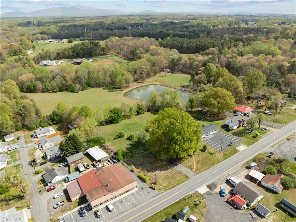 313 East King Street King, NC 27021 - Photo 29 of 30